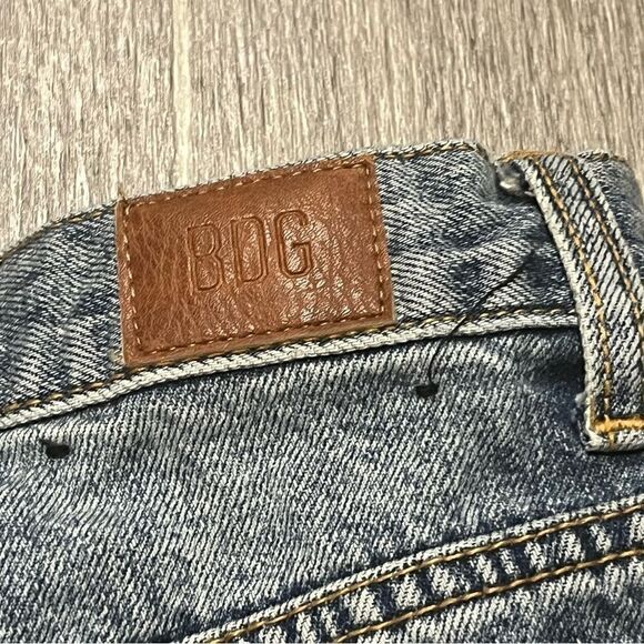 Women's Urban Outfitters BDG High Rise Cheeky Jean Shorts - Picture 5 of 11